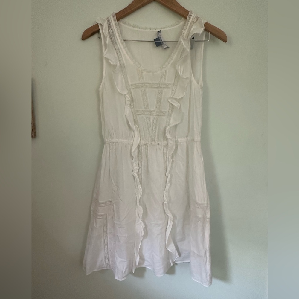 White Ruffled Sleeveless Dress